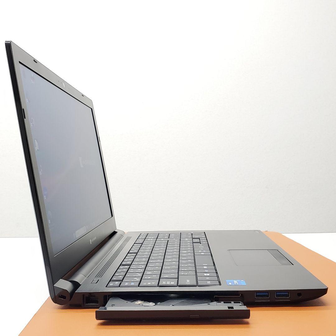 【商品番号1929】dynabook　15.6型ノートパソコン　2021年製