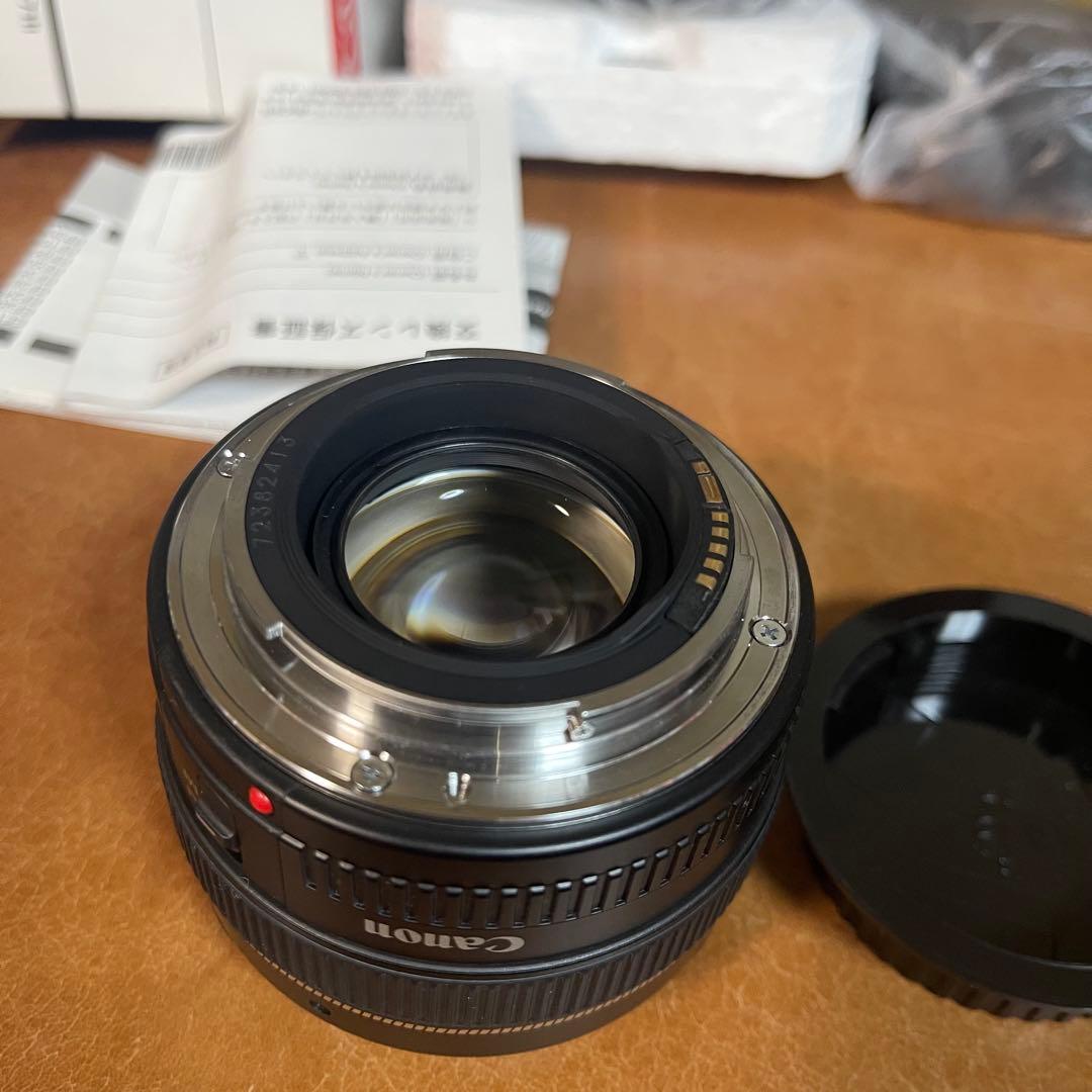 未使用 ショーケース展示品 Canon 単焦点レンズ EF50mm F1.4