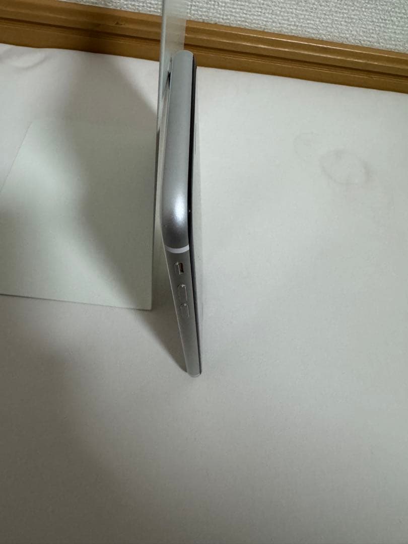 Apple iPhone SE本体