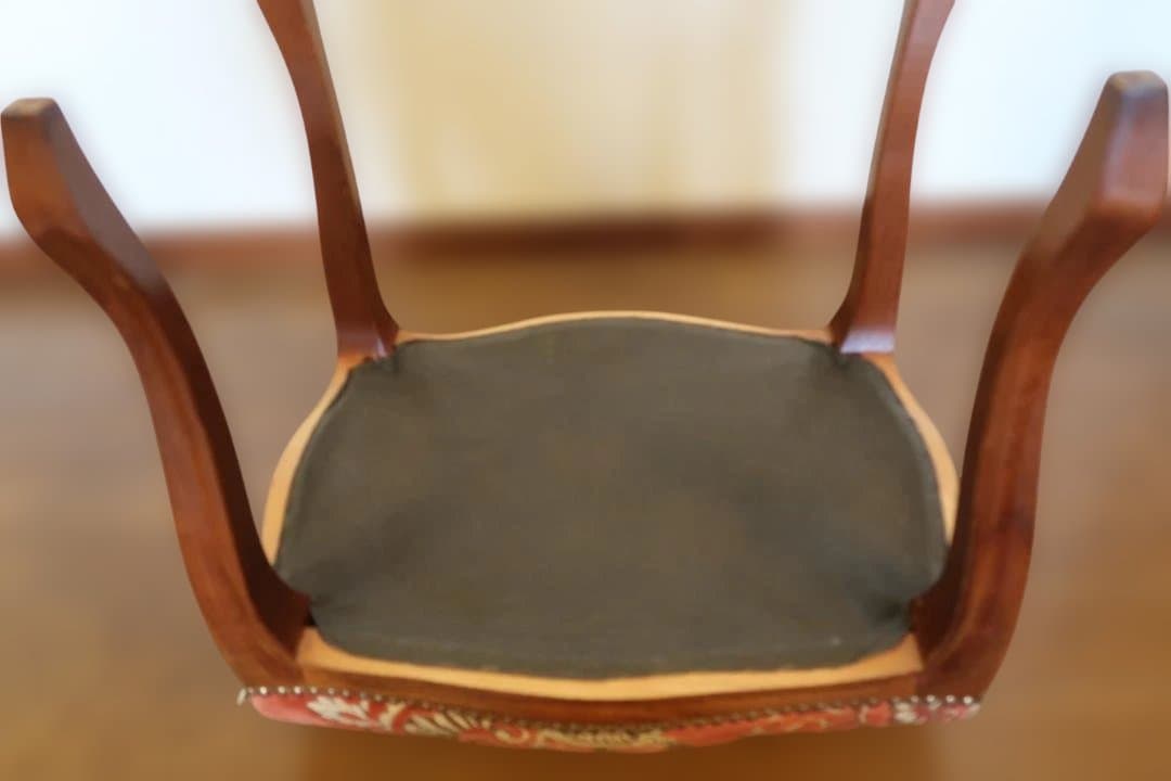 スツール　猫脚　クッション　アンティーク風