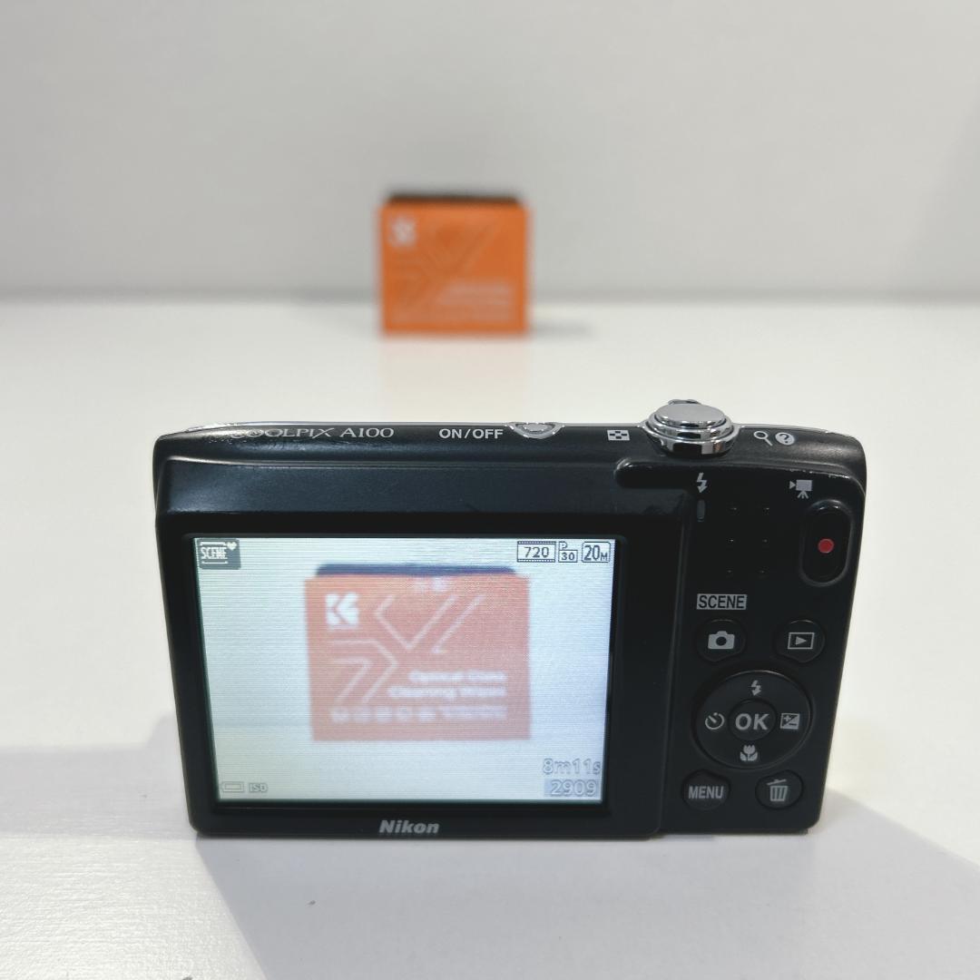 Nikon COOLPIX A100 シルバー 動作品