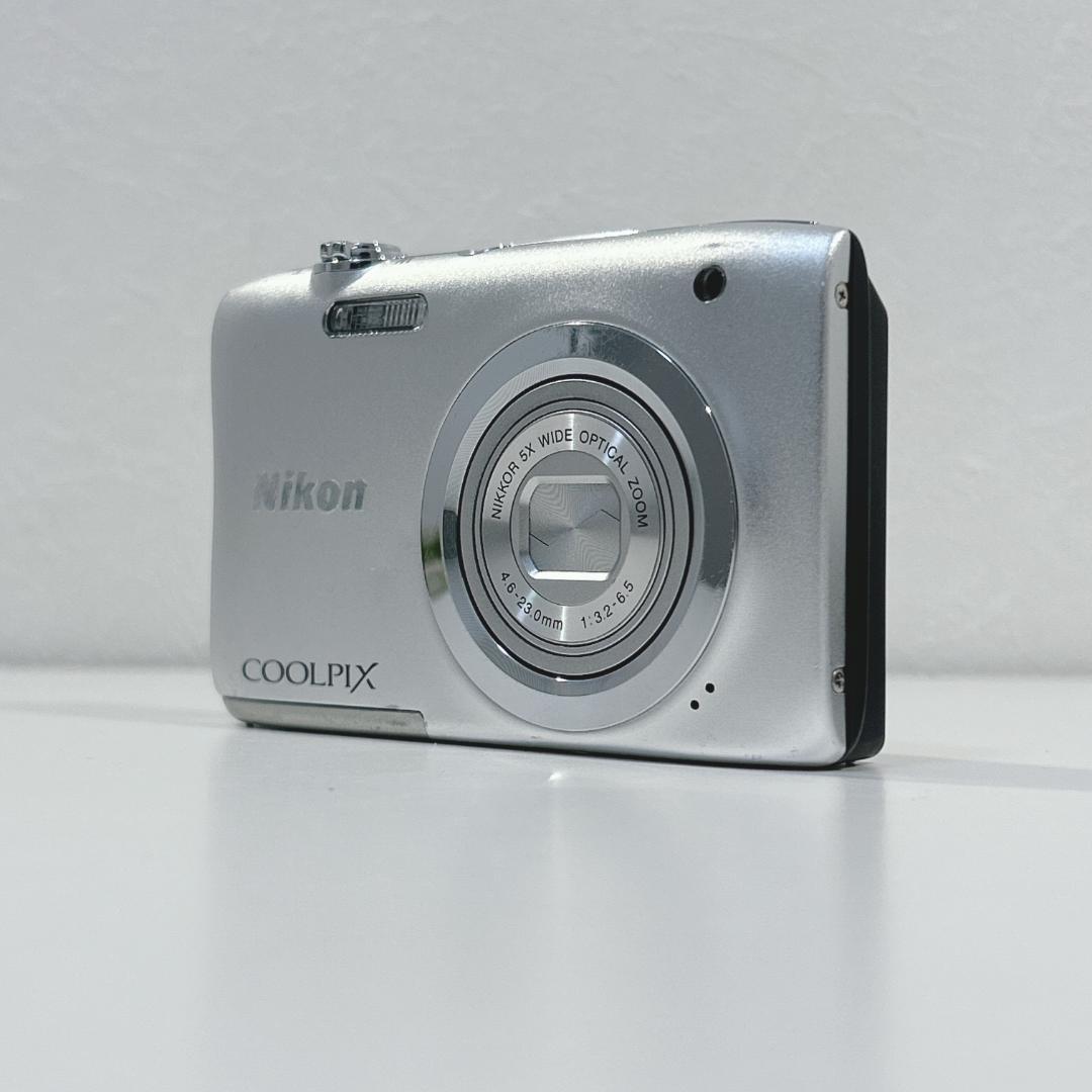 Nikon COOLPIX A100 シルバー 動作品