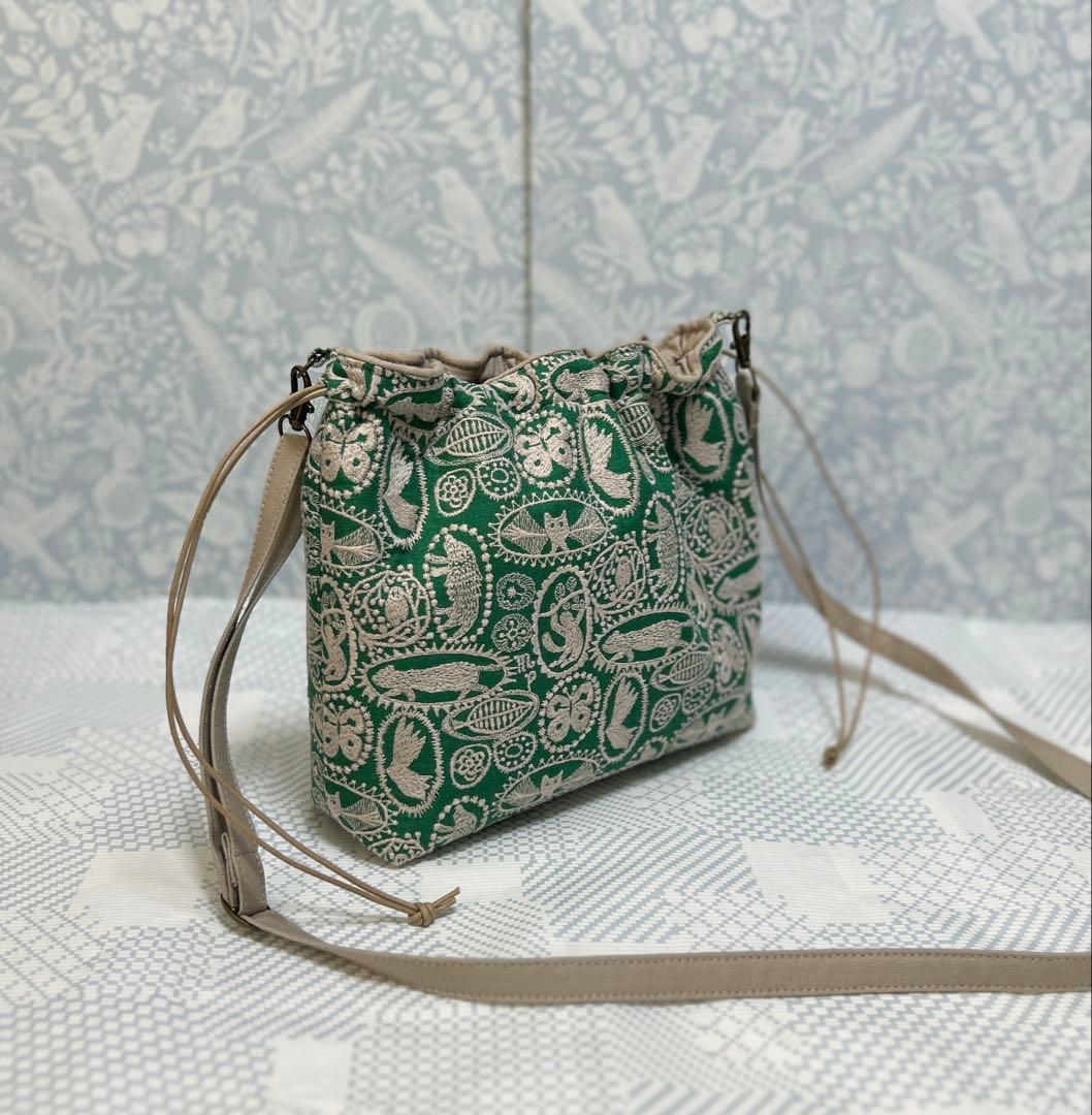 ひまり 様 junglerelief green きんちゃくポシェット