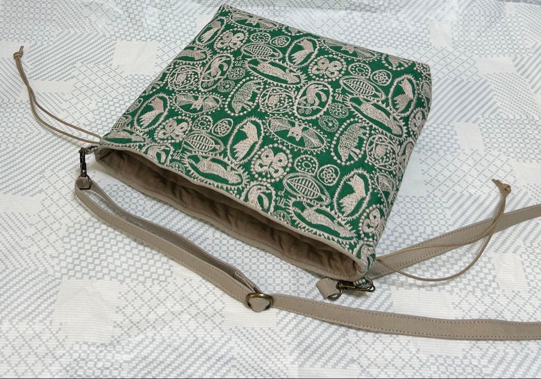 ひまり 様 junglerelief green きんちゃくポシェット