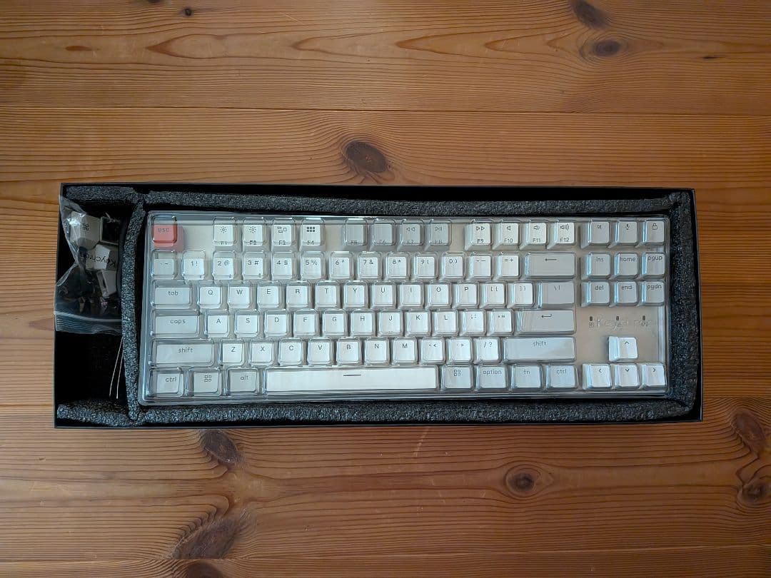 Keychron K8 (US配列 青軸)