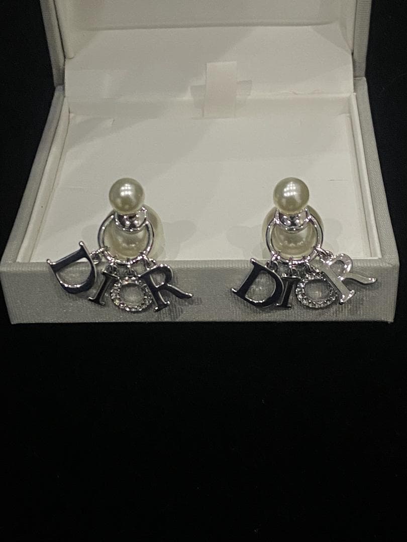 Dior ロゴ パール ピアス シルバー 美品 箱付き