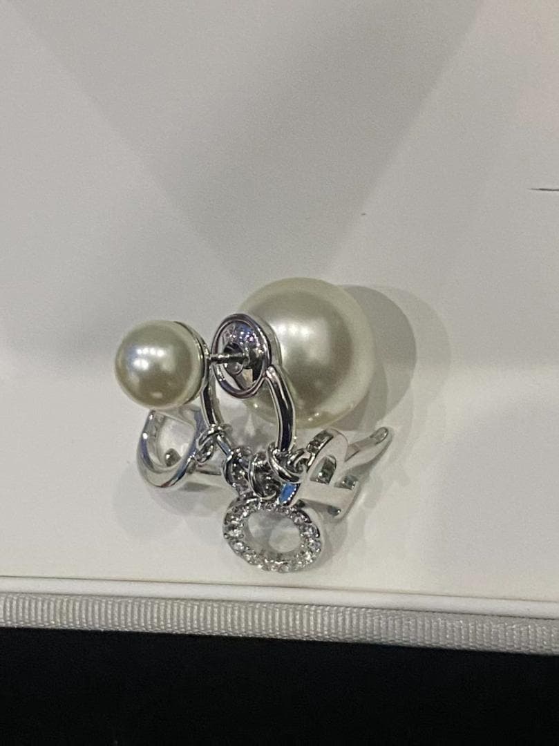 Dior ロゴ パール ピアス シルバー 美品 箱付き