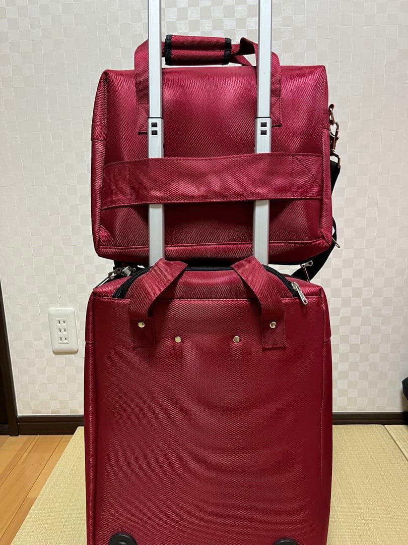 新品ソフトキャリー5点セット　スーツケース　ボストン　ポーチ　パスケース　洗面品