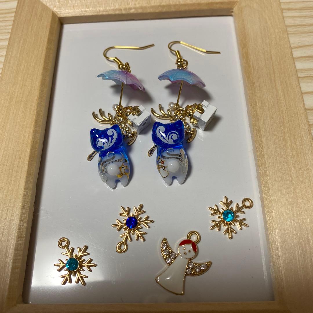 ☆プレゼントとXmas猫ちゃんピアス☆