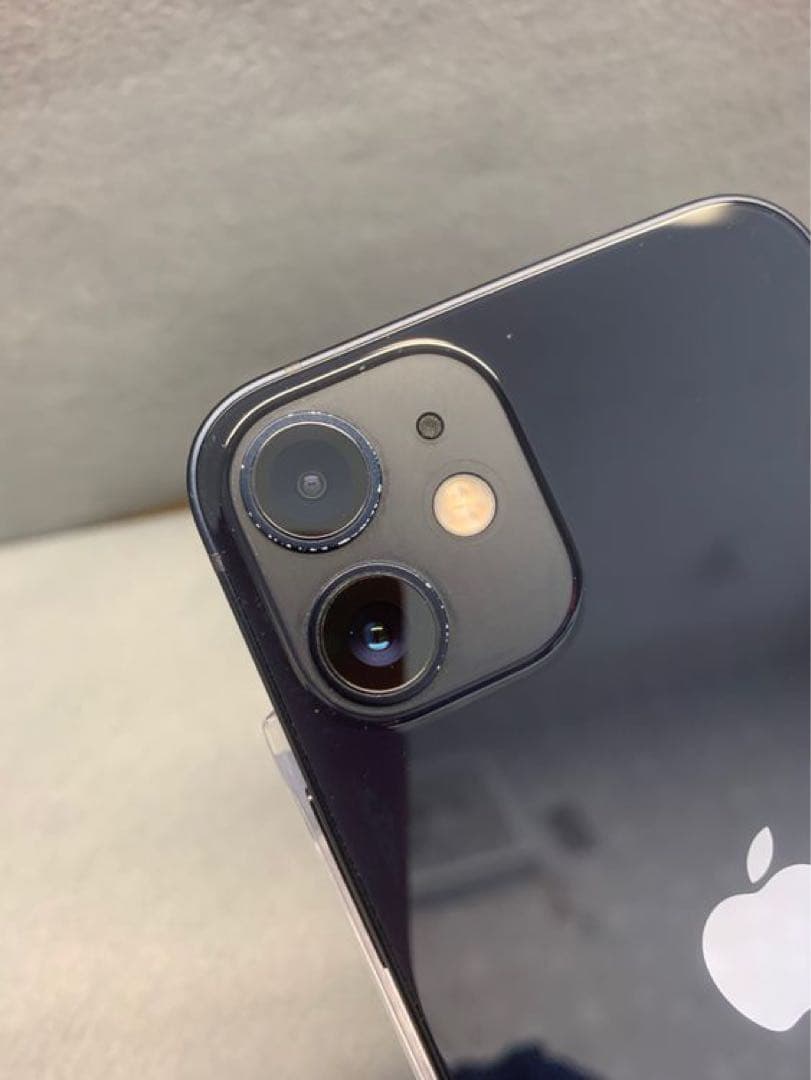 美品　国内版　SIMフリー　iPhone12 mini 256GB ブラック色