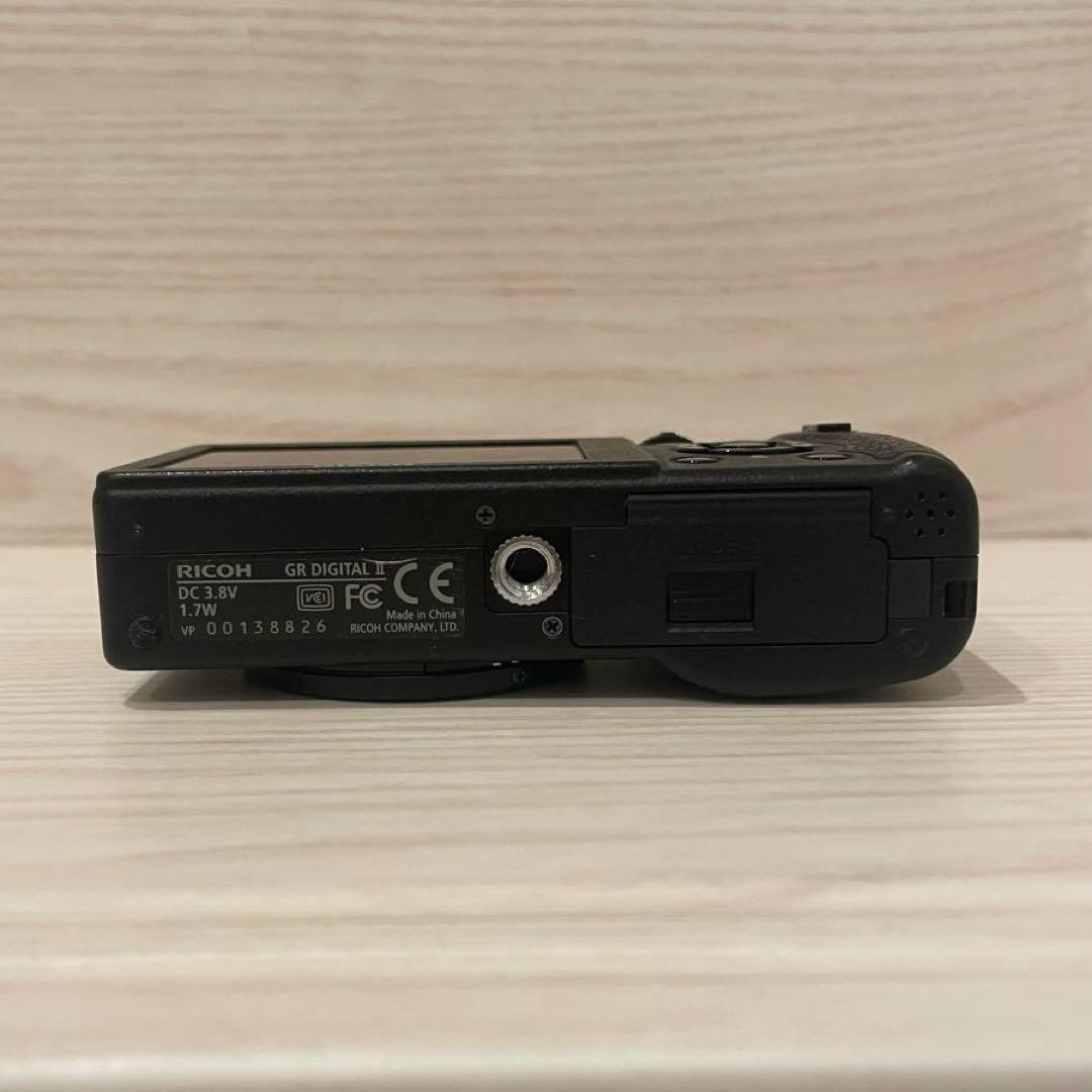 値下げ❗️GR DIGITALⅡ コンパクトデジタルカメラ レザーストラップ付き