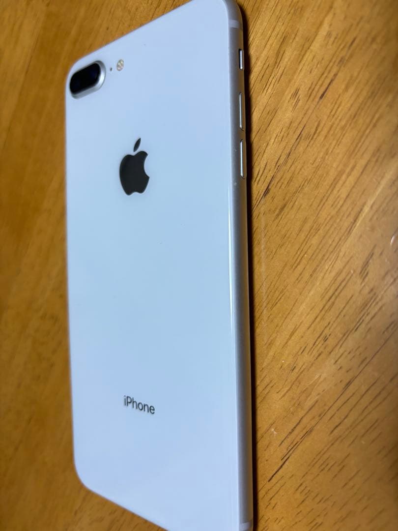 Apple iPhone 8 Plus シルバー 256g