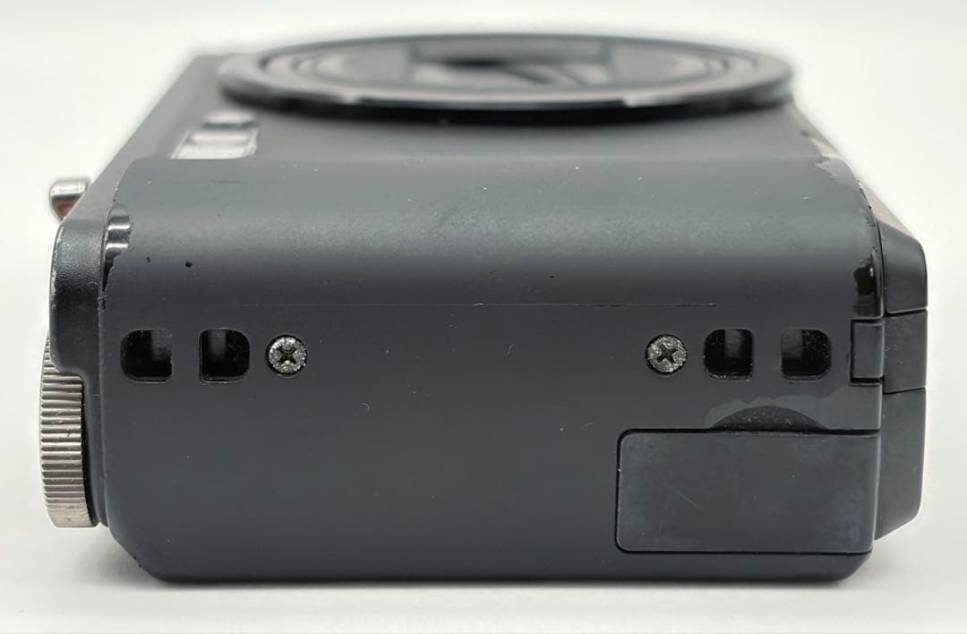訳アリ　RICOH R8 コンパクトデジタルカメラ