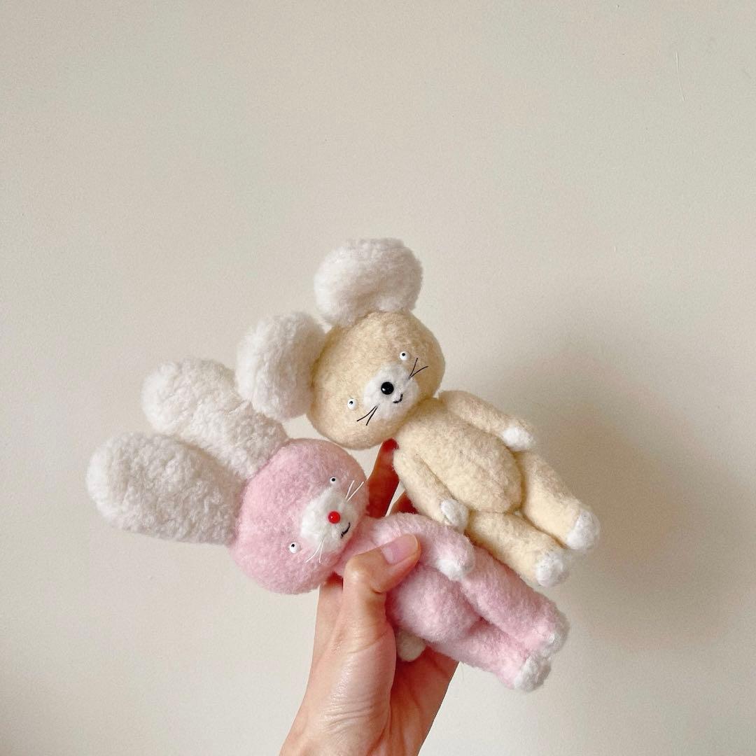 パステルカラーの仲良しちゃん うさぎ ネズミ ハンドメイド 海外作家 ぬいぐるみ