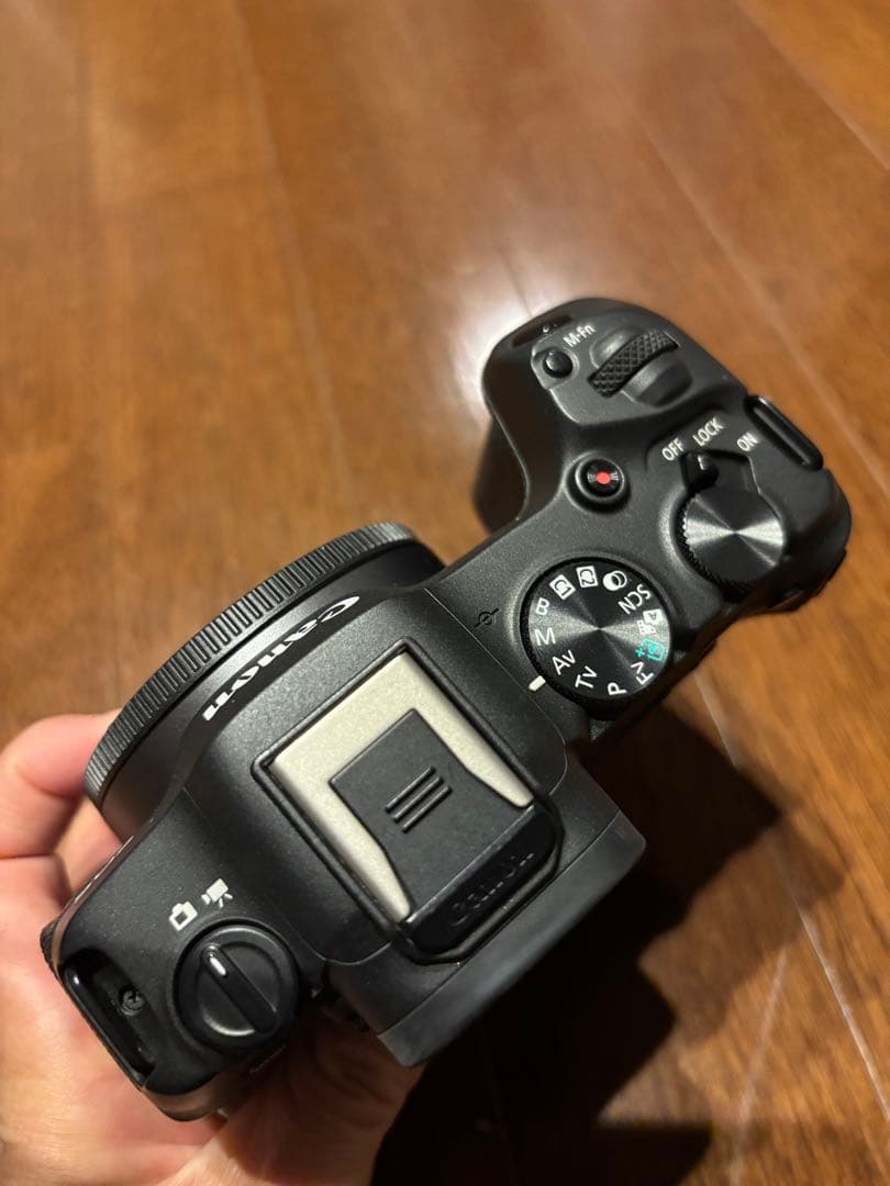Canon EOS R8本体　エクステンダー RF1.4X
