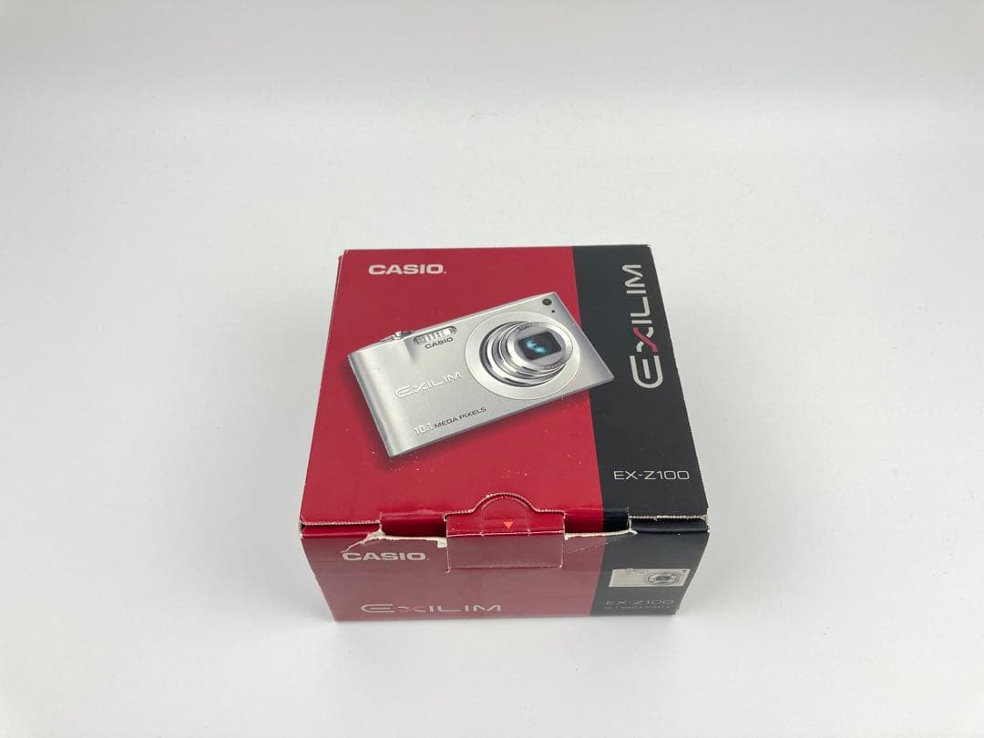 【極美品】CASIO EXILIM シルバー EX-Z100SR