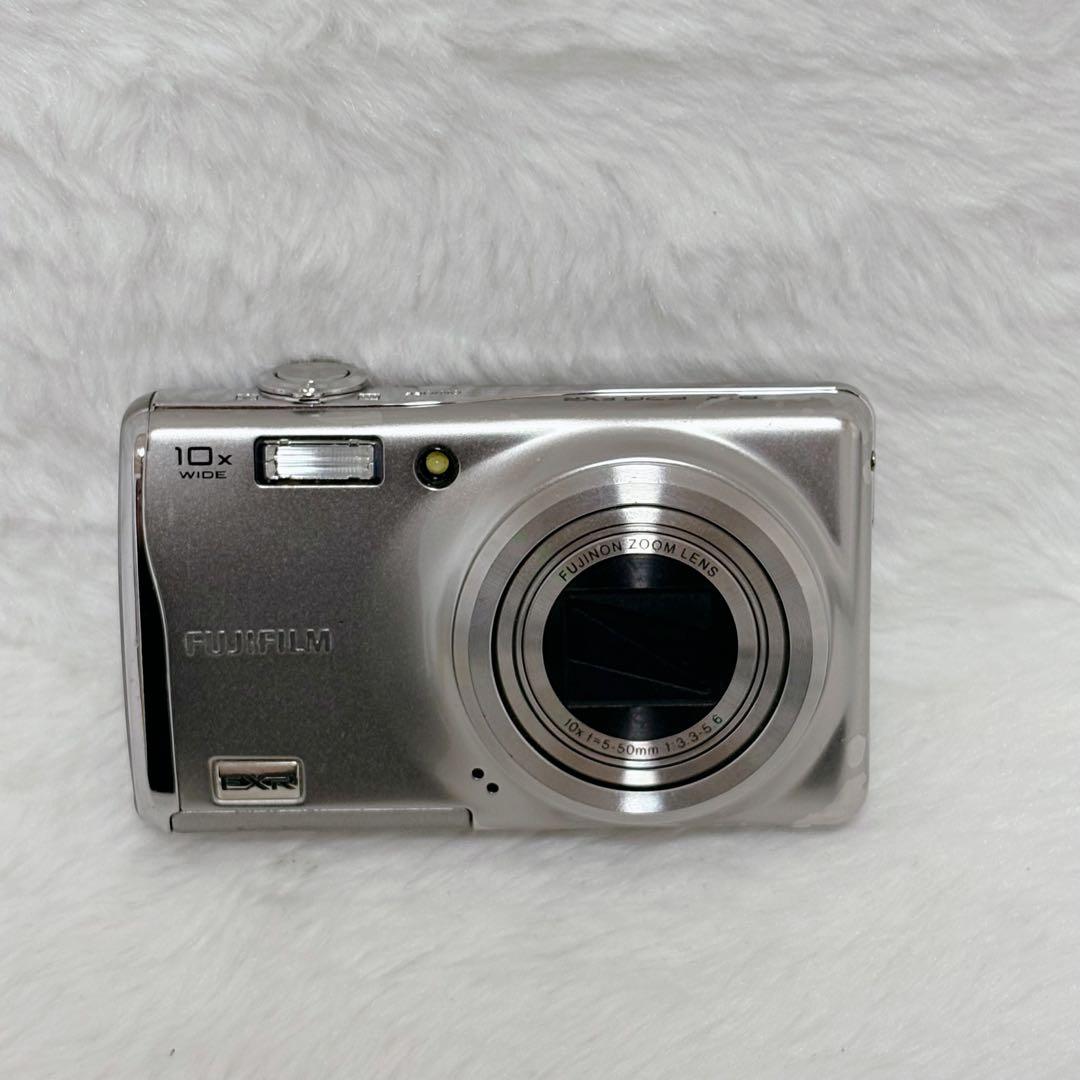 FUJIFILM FINEPIX F70EXR 充電器付き
