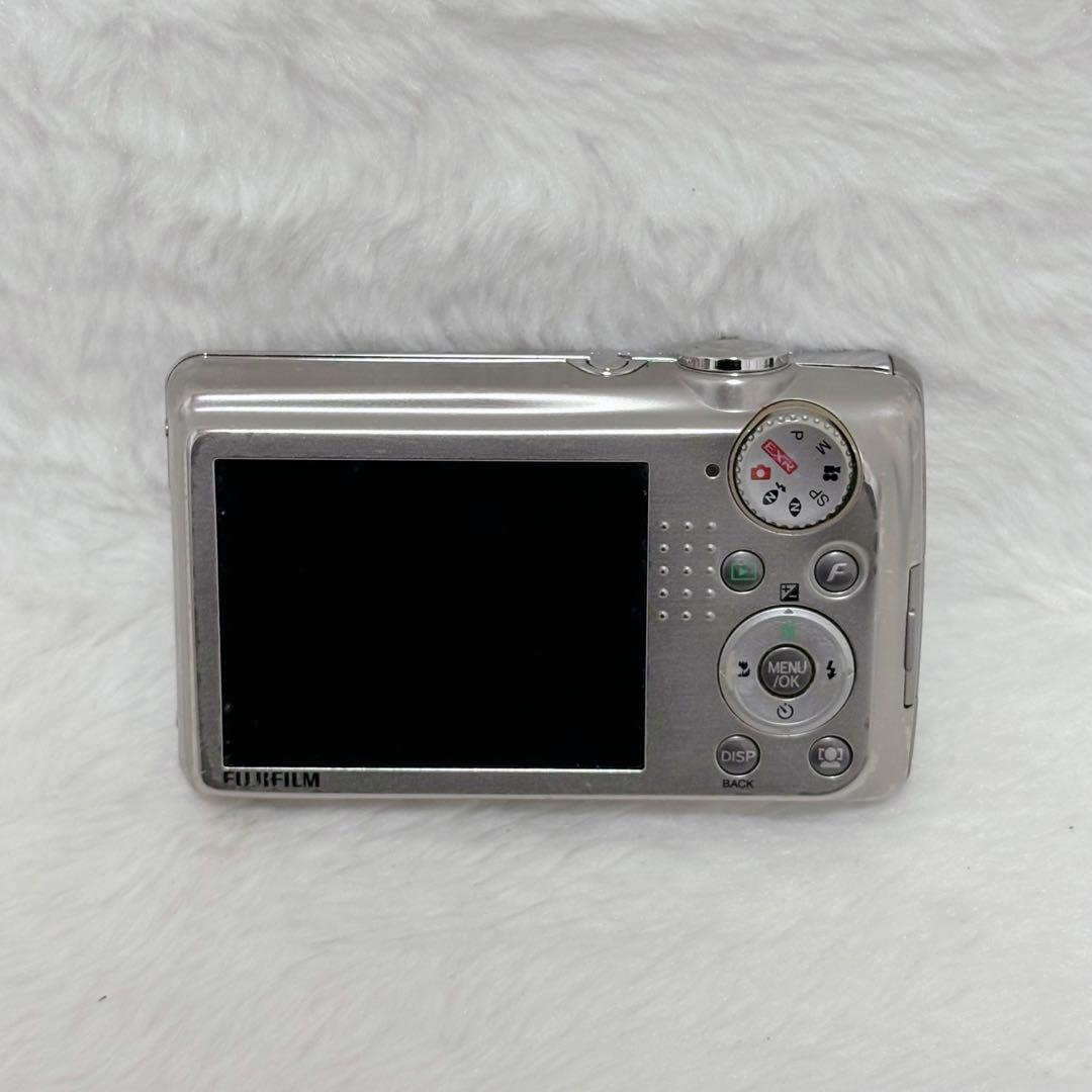 FUJIFILM FINEPIX F70EXR 充電器付き