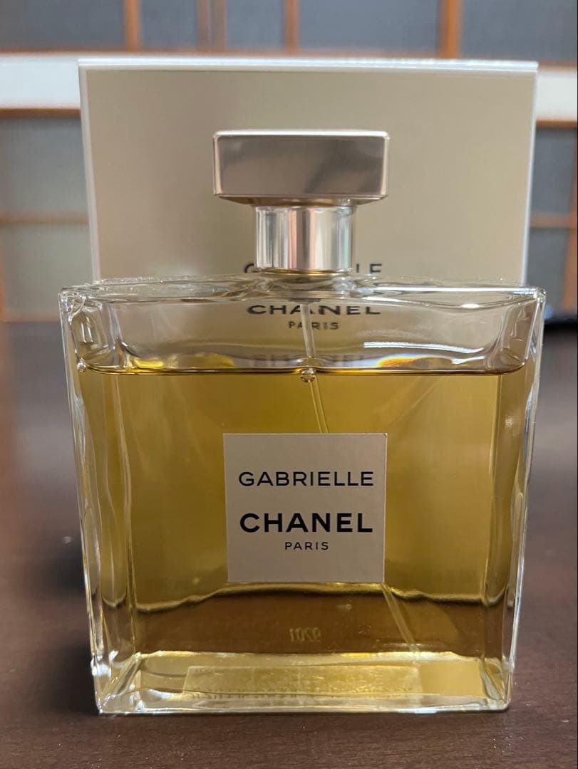 ガブリエル　シャネル　香水　100ml 大きい方