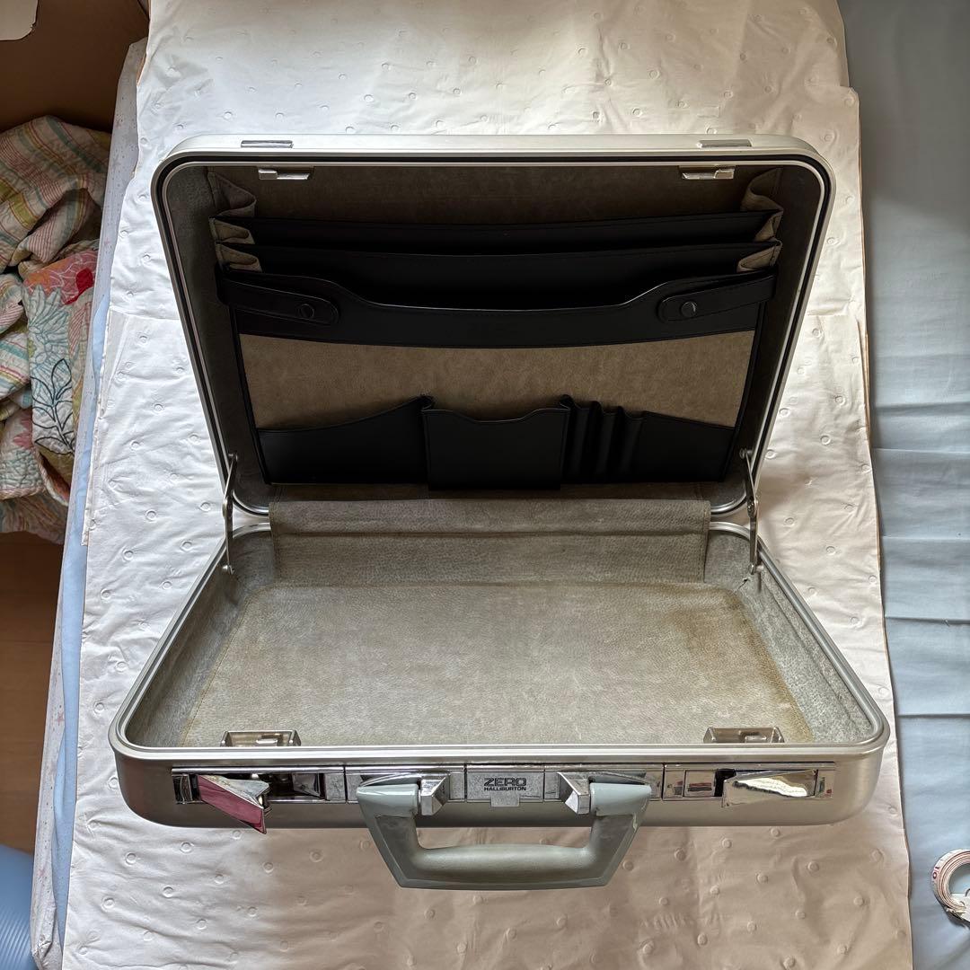 ゼロハリバートン ZEROHALLIBURTON アタッシュケース