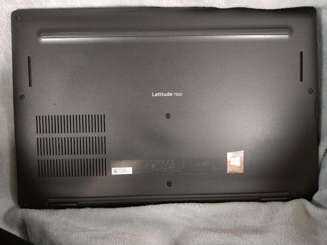 高年式 高性能 DELL Latitude 7320 i7 32GB 512GB