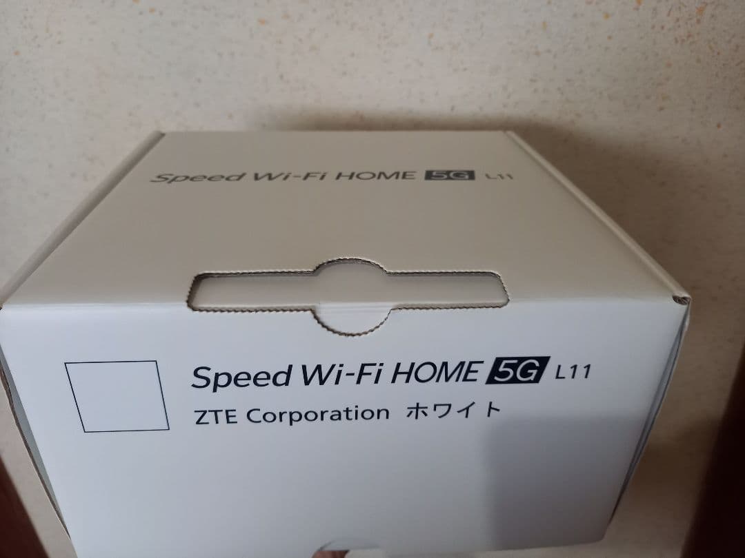 Speed Wi-Fi  5G L11 ZTR01 ホワイト（au/UQ