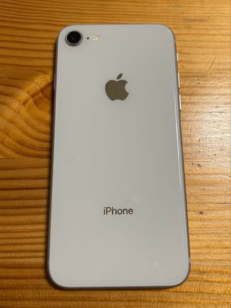 Apple iPhone 8 64GB SIMロックあり