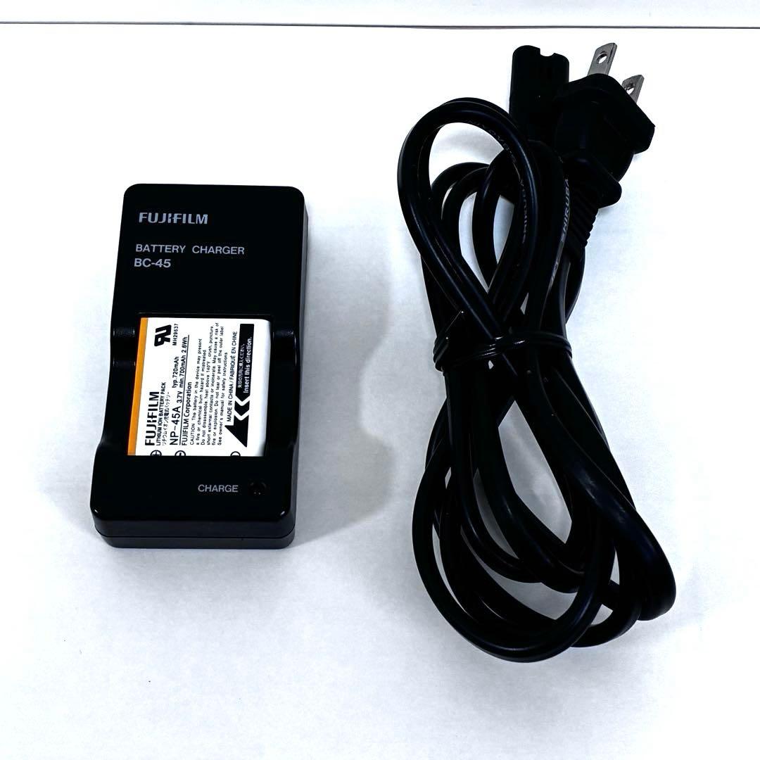 【美品】FUJIFILM FinePix Z250fd ピンク デジカメ