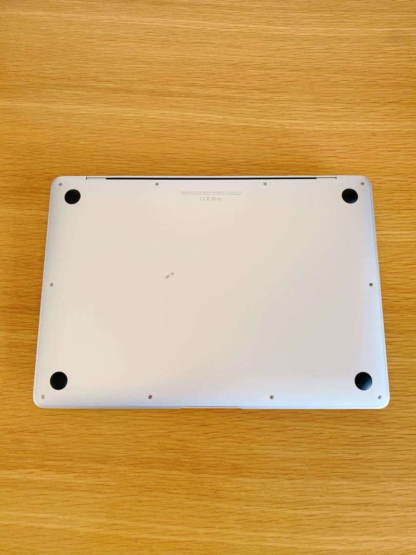 美品　Apple M1チップ MacBook Air 2020 本体