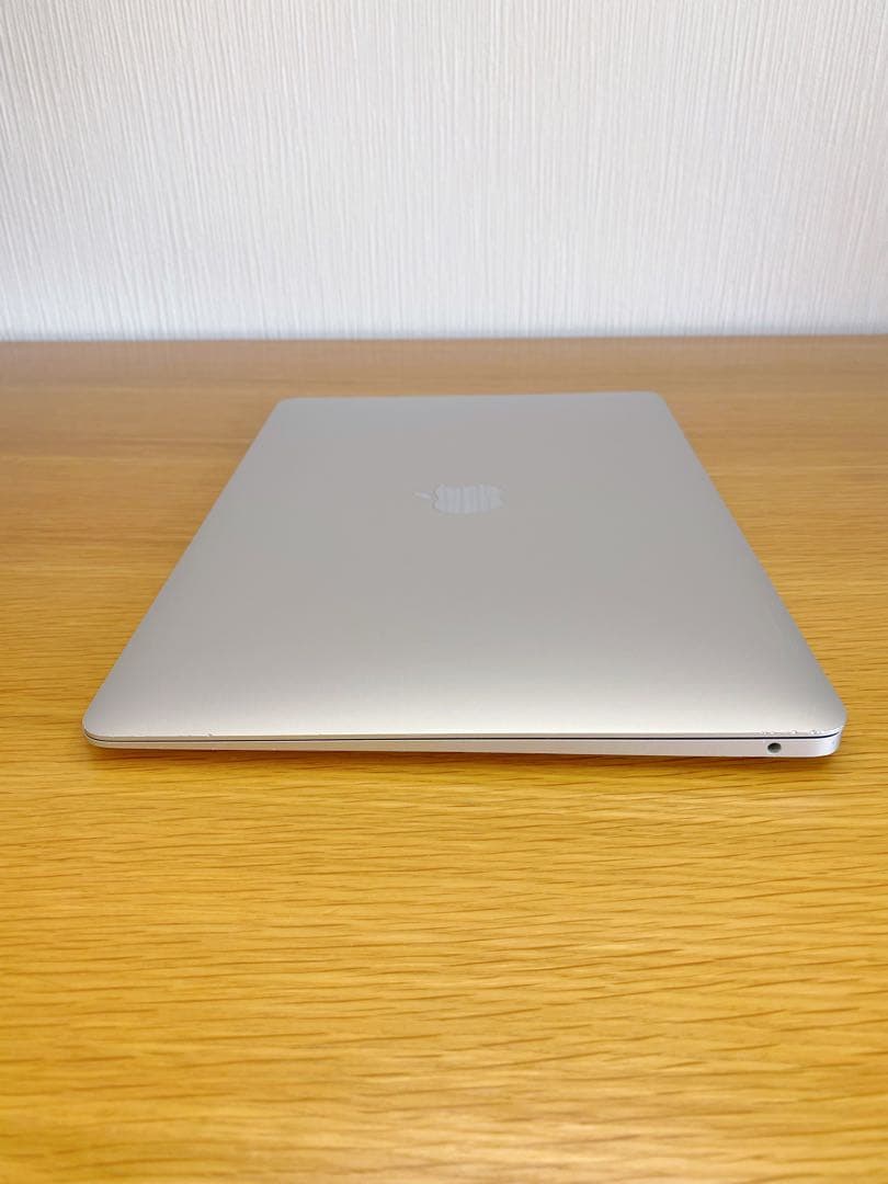 美品　Apple M1チップ MacBook Air 2020 本体