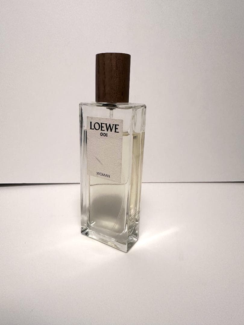 LOEWE 001 WOMAN Eau de Parfum 50ml　ロエベ香水