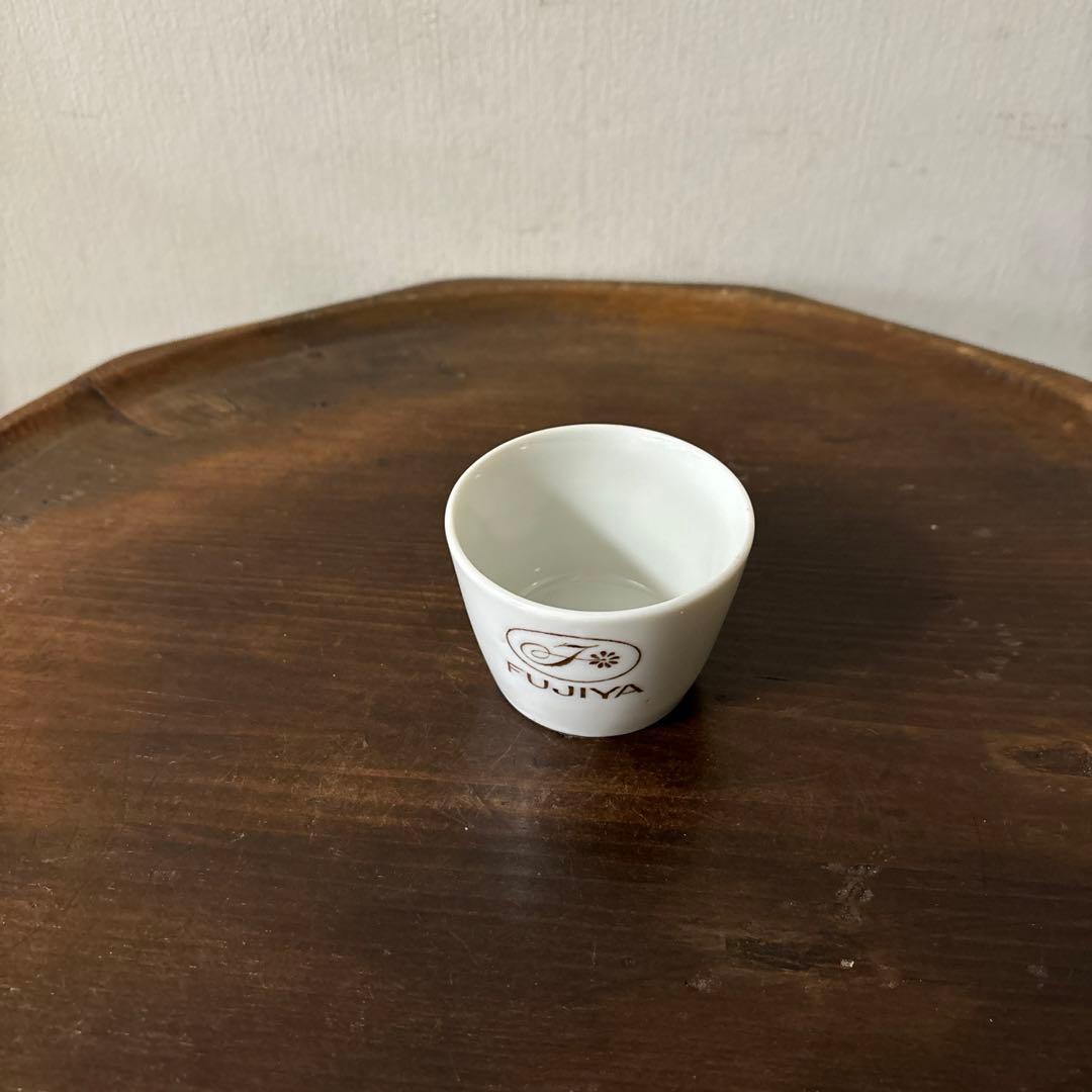 古い不二家プリンカップ　１点　③アンティーク　昭和レトロ　骨董　酒器　盃