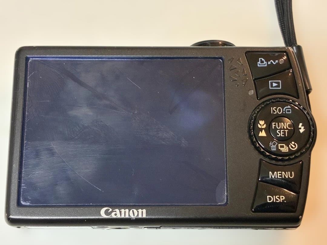 Canon IXY DIGITAL 920 IS 本体とバッテリー　ジャンク品