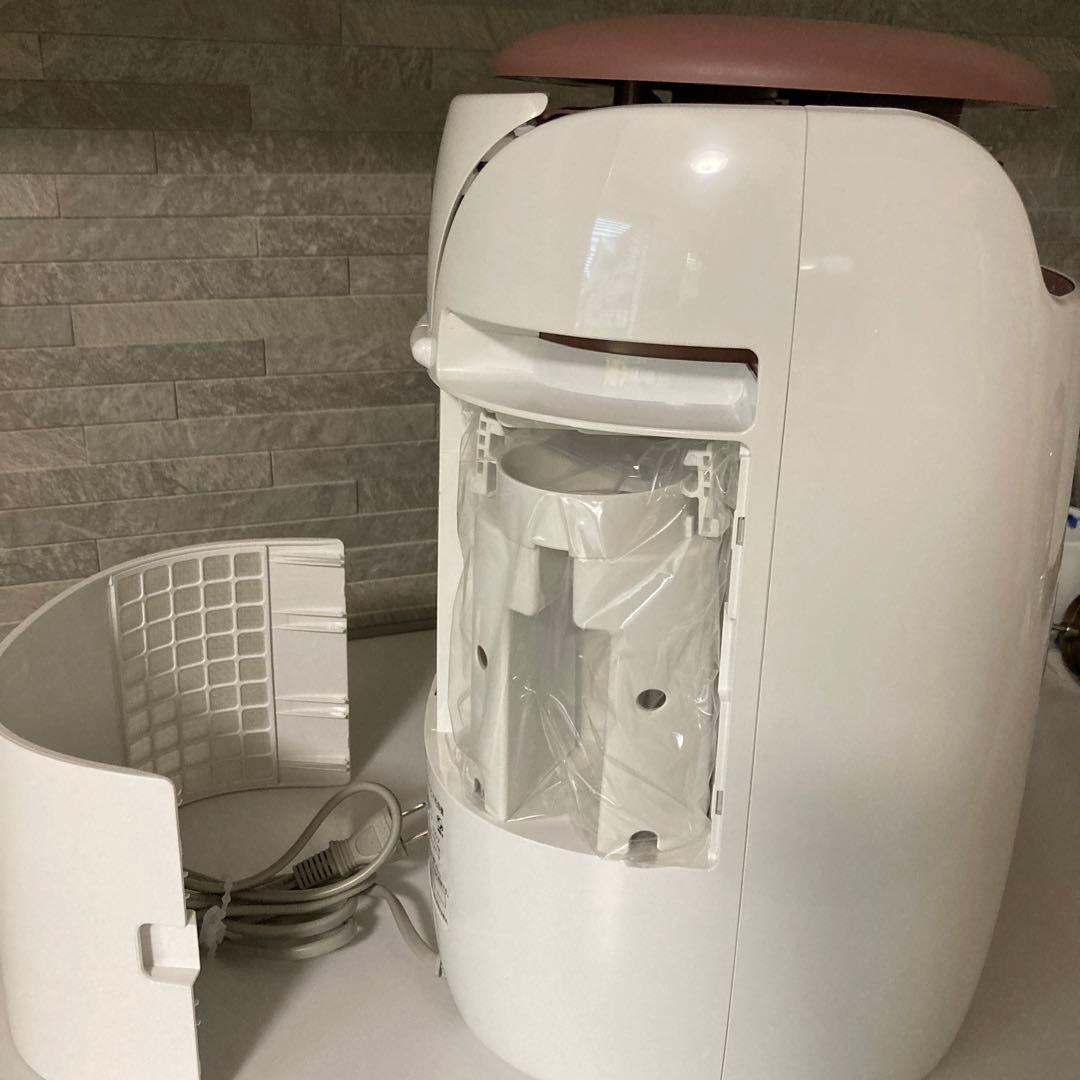 シャーププラズマクラスター搭載ふとん乾燥機ホワイトUD-BF1-W