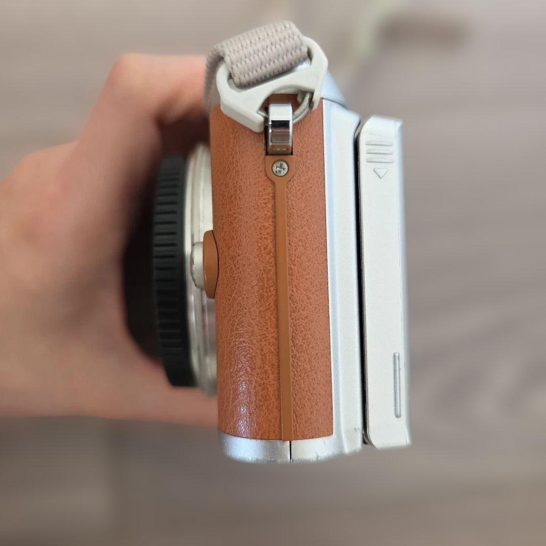OLYMPUS PEN E-PL8 ブラウン デジカメ カメラ本体と付属品