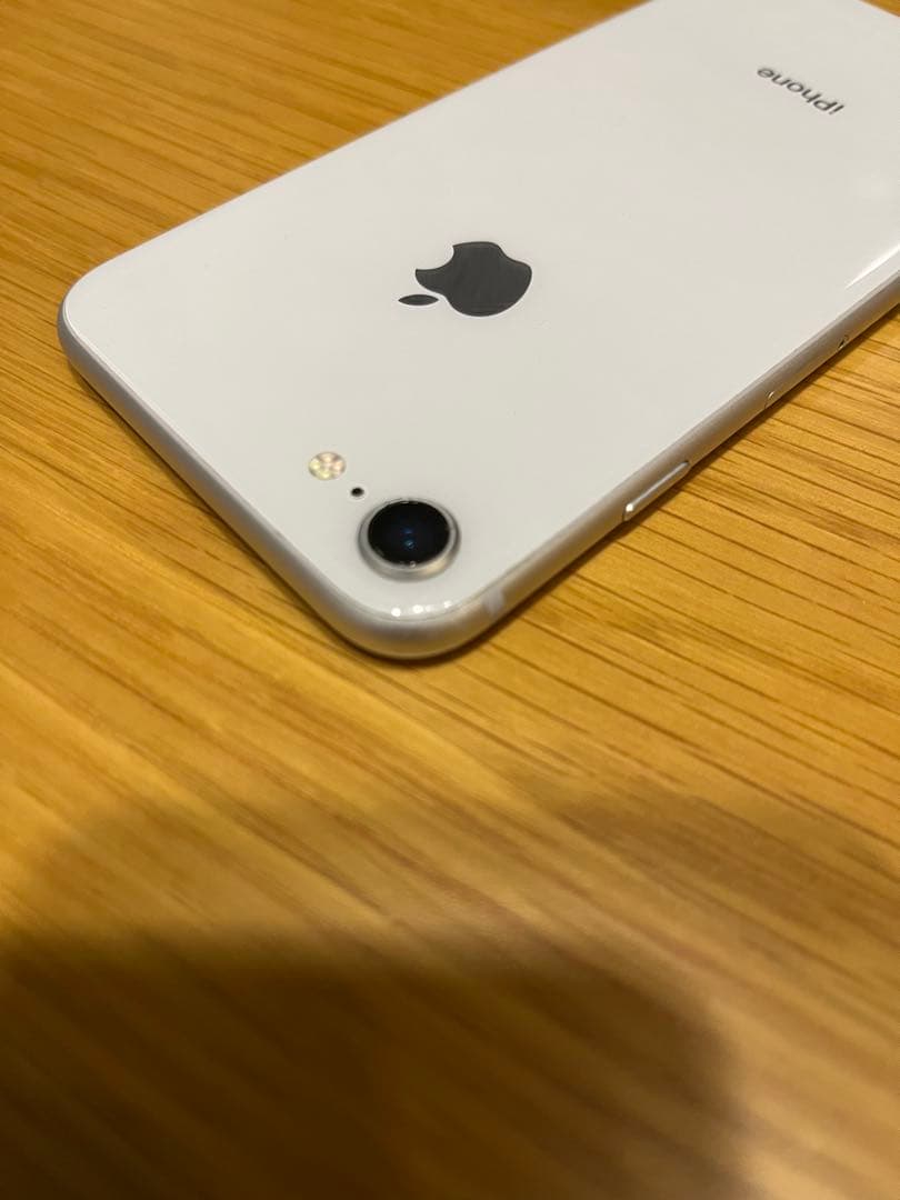 Apple iPhone 8 256GB　シルバー