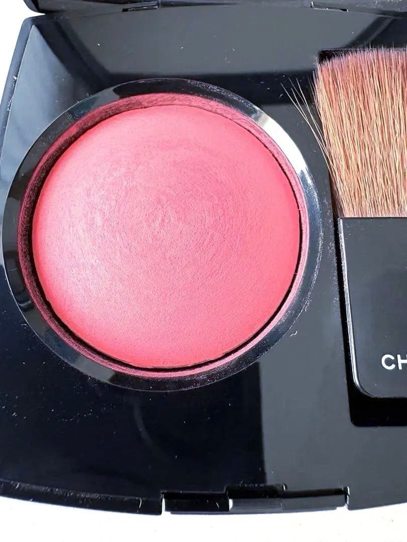 【新品同様】シャネル ジュ コントゥラスト 330 ローズ ペティヤン チーク