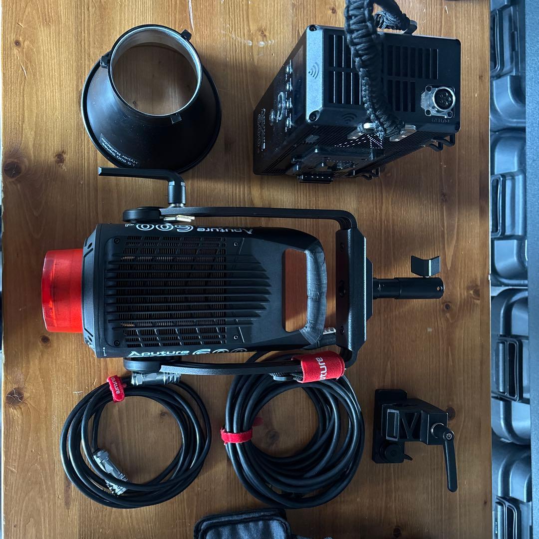 その他 Aputure600d
