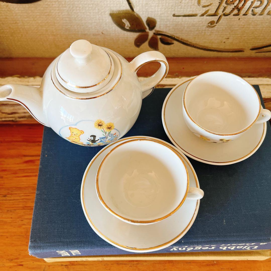A クマが可愛いディネットのTEA SET
