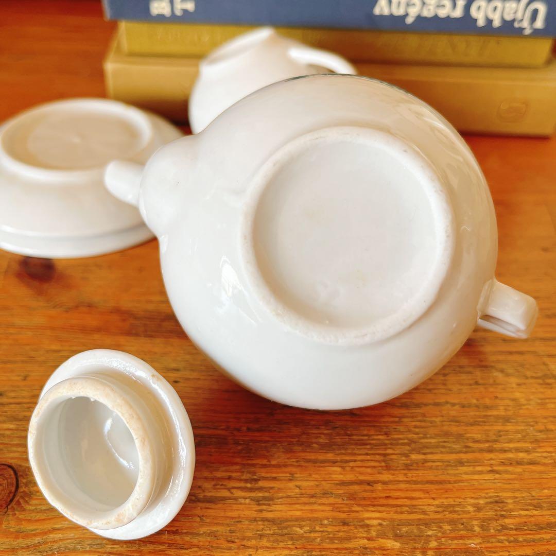 A クマが可愛いディネットのTEA SET