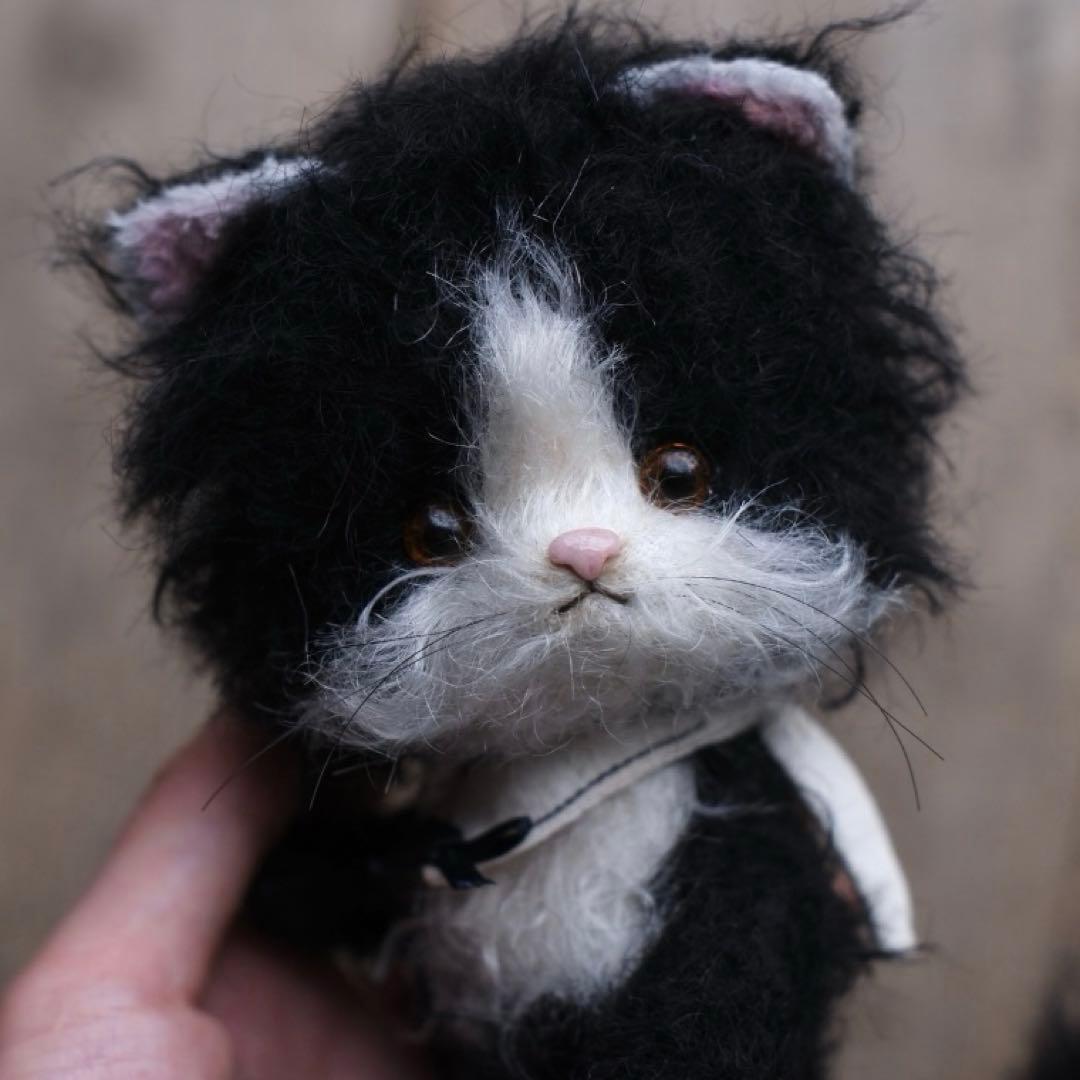愛おしい仔猫 ねこ ぬいぐるみ ハンドメイド 海外作家様 テディベア