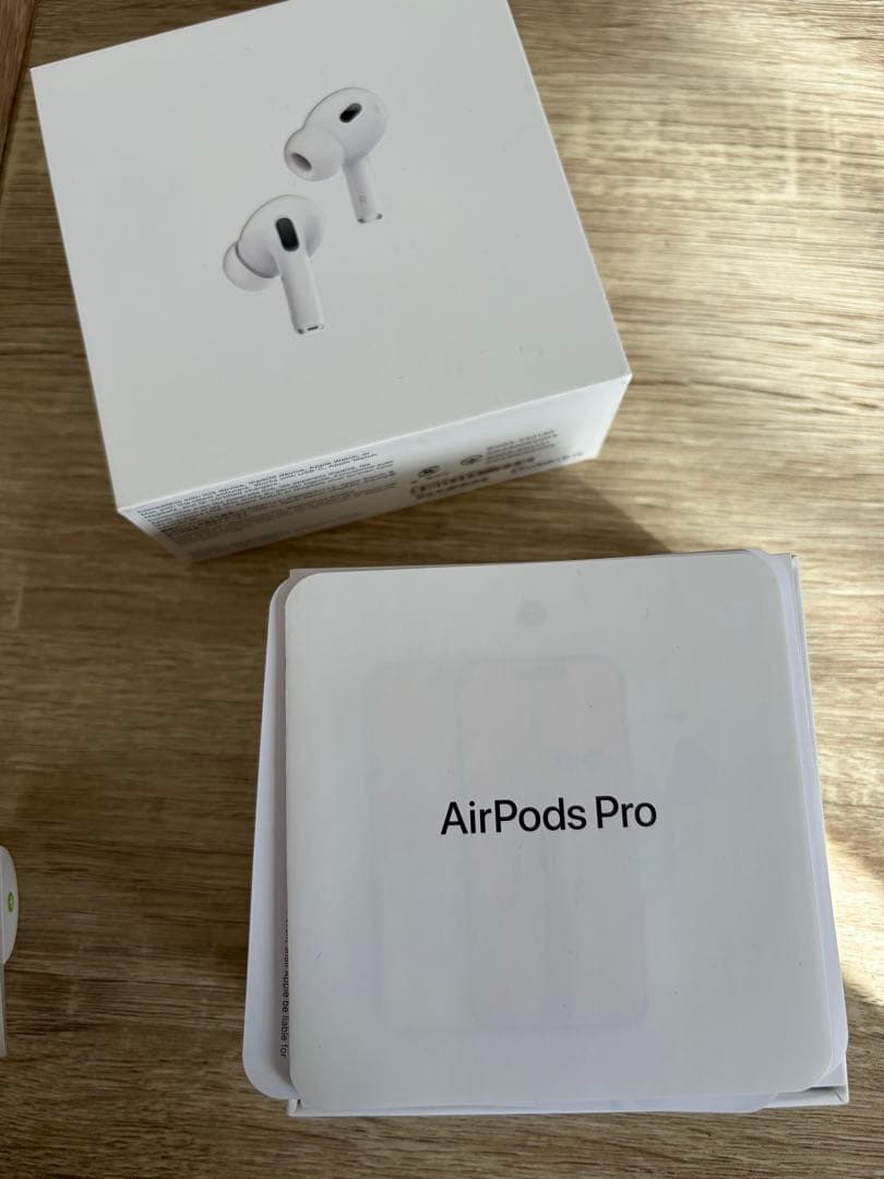 Apple AirPods Pro2 左耳のみ 充電ケーブル・イヤーピース・箱付