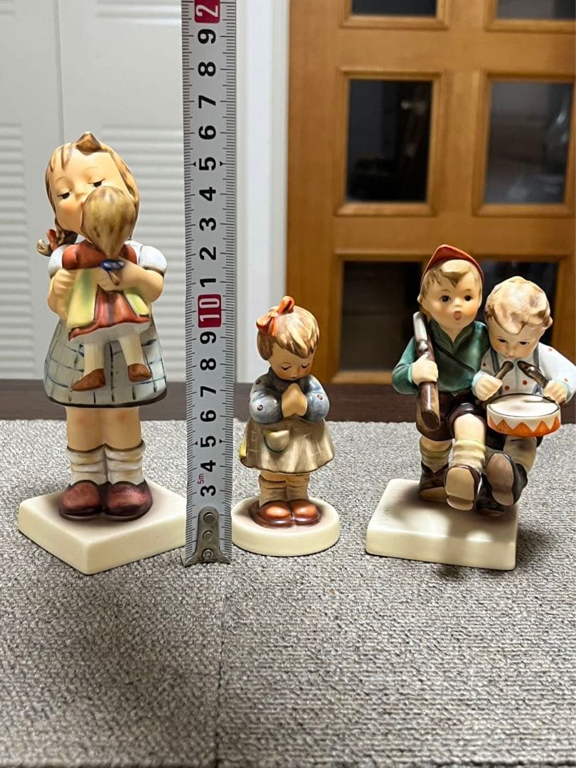 ドイツのゲーベル、フンメル人形　3体セット