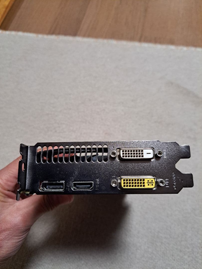 マザーボードとグラフィックボード