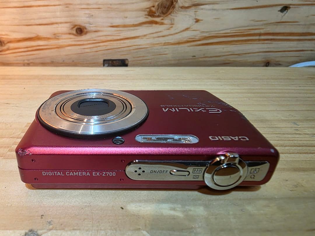 CASIO EXILIM EX-Z700 レッド