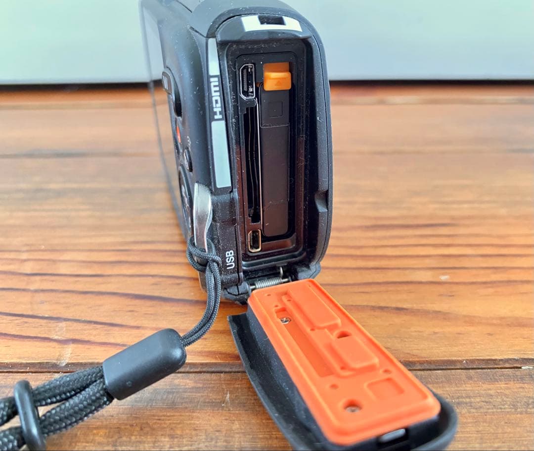 Fujifilm Finepix XP200 デジタルカメラ 防水　耐衝撃