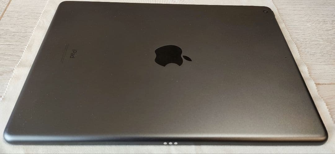 iPad 9世代 64GB グレー キーボードケース付き