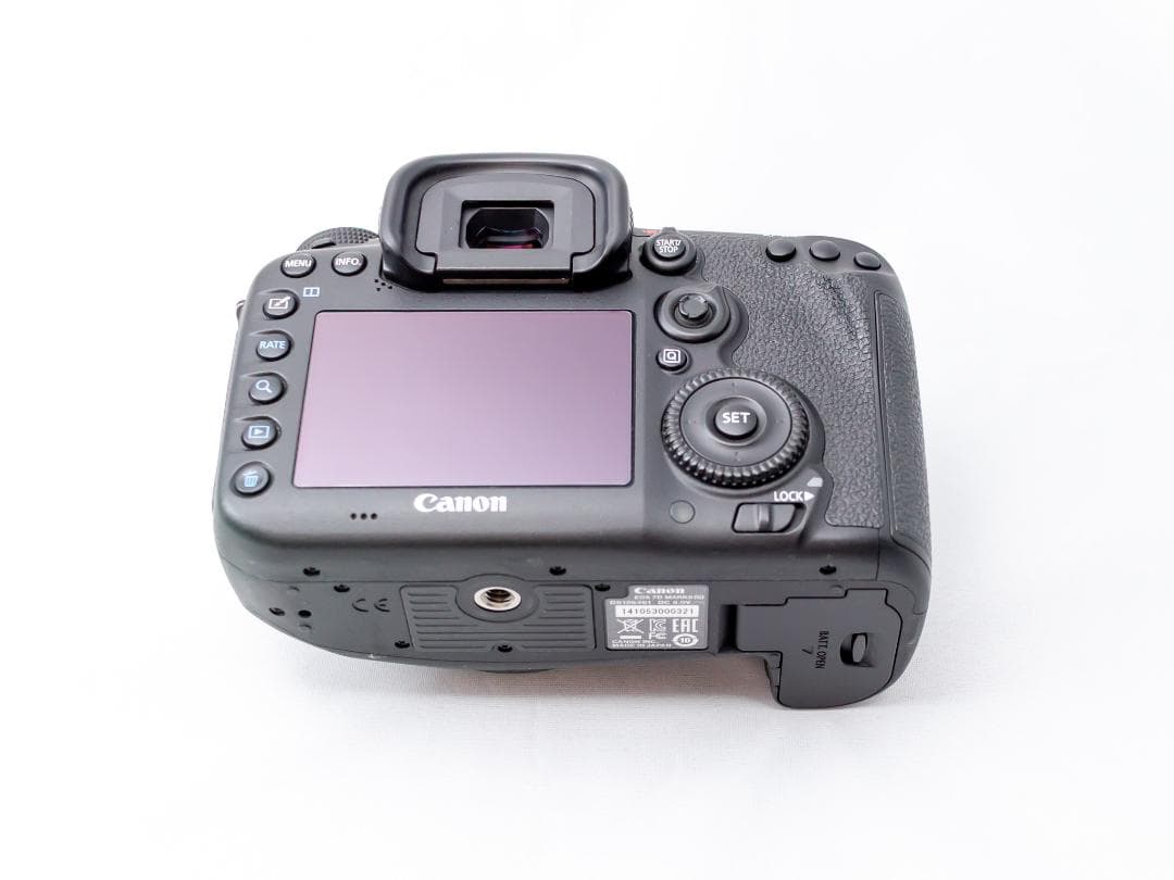 Canon EOS 7D Mark II デジタル一眼レフ　オーバーホール済