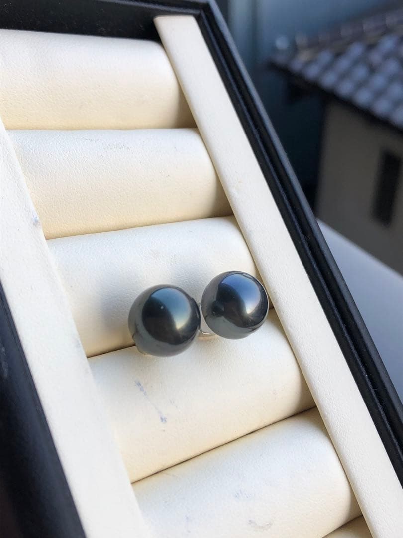 黒蝶真珠　ピアス　タヒチ産パールSA11