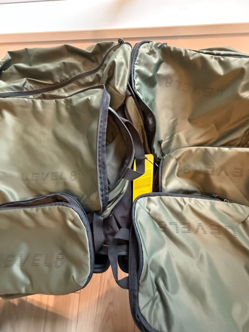 Level 8 Hegent Luggage キャリーケース